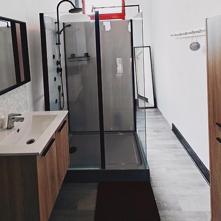 Apartament Chambre Privee Au 3E Etage Sans Ascenceur En Plein Centre De Charleroi Zewnętrze zdjęcie