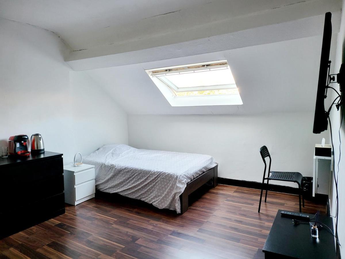 Apartament Chambre Privee Au 3E Etage Sans Ascenceur En Plein Centre De Charleroi Zewnętrze zdjęcie